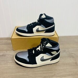 Use men’s Nike Air Jordan 1 Mid SE 'Satin Smoke Grey' sneaker size 9 no box
